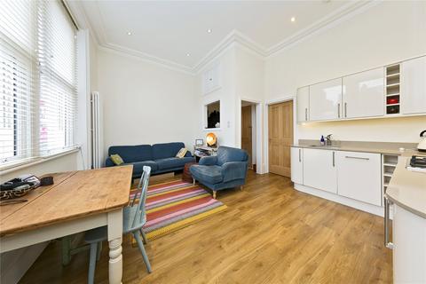 1 bedroom apartment for sale, Petersham Road, Richmond, UK, TW10