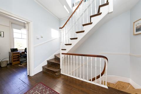 3 Onslow Road, Richmond, TW10 6QH