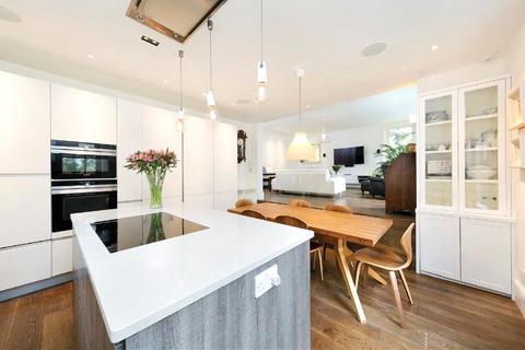 1b Spring Grove Road, Richmond, TW10 6EH