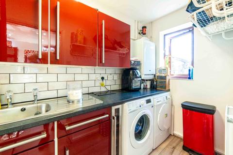 4 Alderwood Fold, Lees, Oldham, OL4 5RW