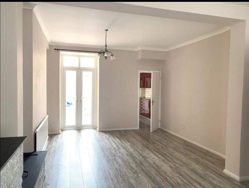 Whittington Street, Neath, Neath Port Talbot. 3 bed terraced house £