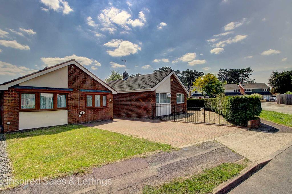 Highfield Close, Bletchley 2 bed bungalow for sale £290,000
