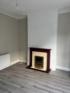 2 bedroom flat to rent, Moscow Drive, Liverpool L13