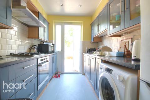 134 Wardown Crescent, Luton, LU2 7JT