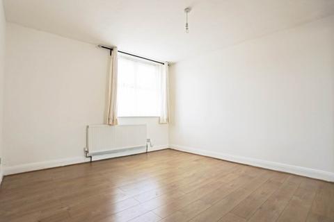 2 bedroom flat to rent, Quebec Road, Gants Hill, IG2