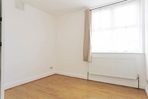 2 bedroom flat to rent, Quebec Road, Gants Hill, IG2