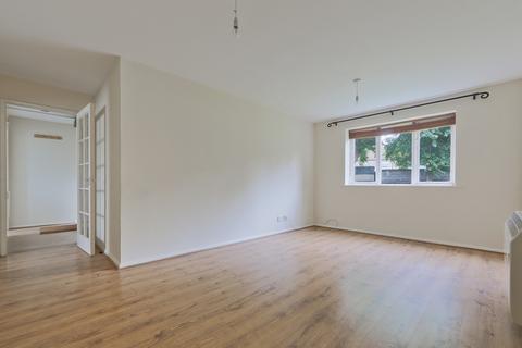 1 bedroom flat to rent, Greenslade Road, Barking,