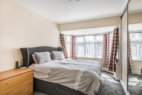 18 Wharncliffe Gardens, London, SE25 6DQ