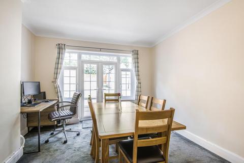 18 Wharncliffe Gardens, London, SE25 6DQ