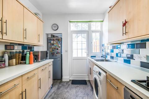 18 Wharncliffe Gardens, London, SE25 6DQ