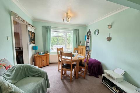 81 Denton Drive, Brighton, BN1 8DL