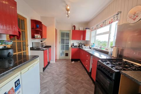 81 Denton Drive, Brighton, BN1 8DL