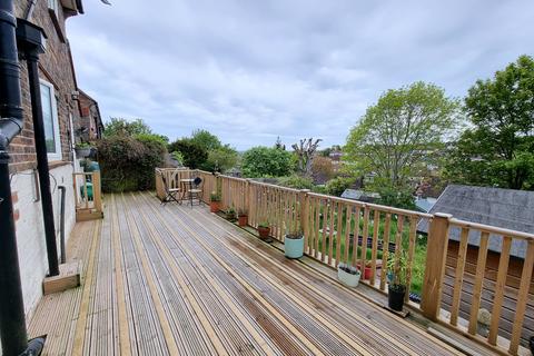 81 Denton Drive, Brighton, BN1 8DL