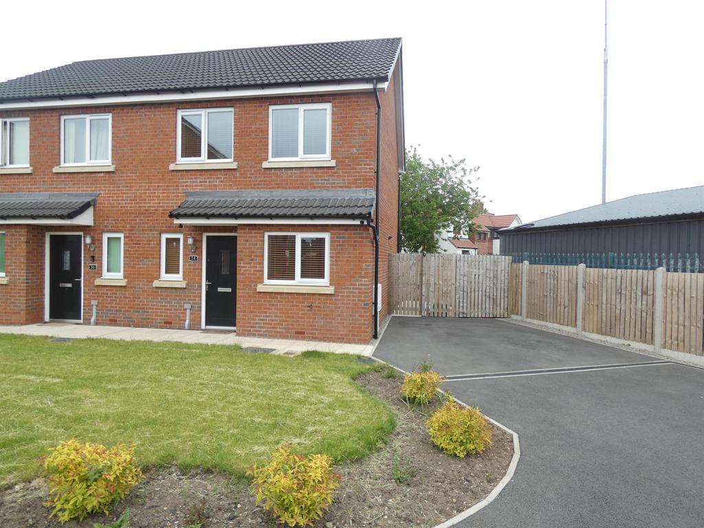 Dalton Crescent, Carlisle, CA2 7FG 2 bed semidetached house £128,000
