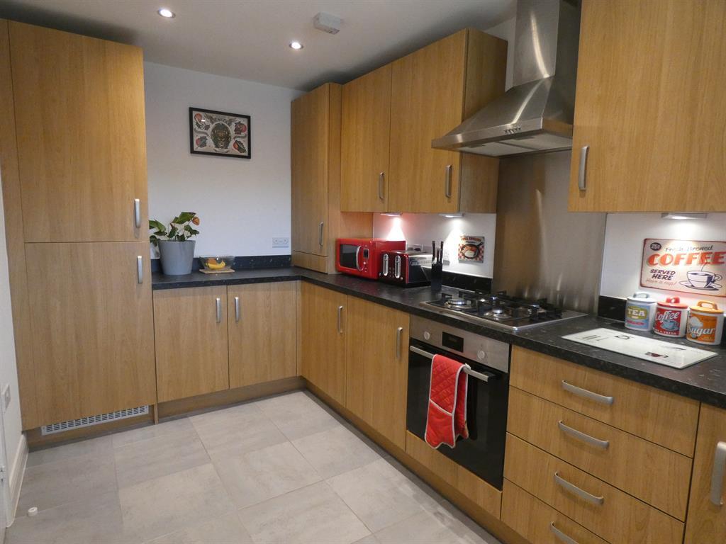 Dalton Crescent, Carlisle, CA2 7FG 2 bed semidetached house £128,000