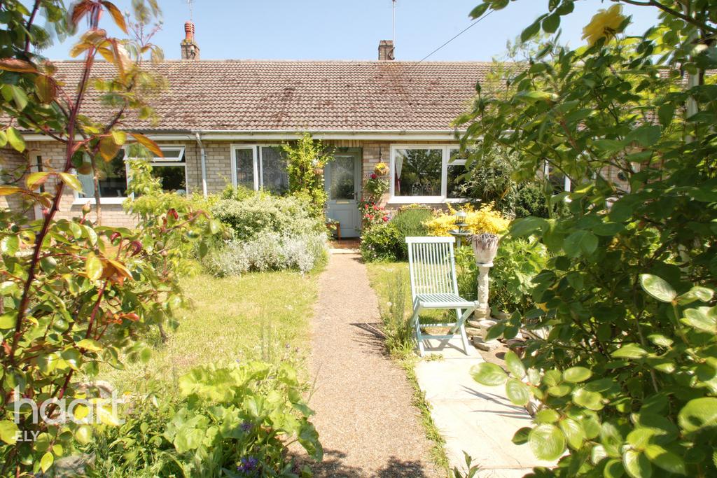 Linden Close, Haddenham 2 bed bungalow for sale £230,000