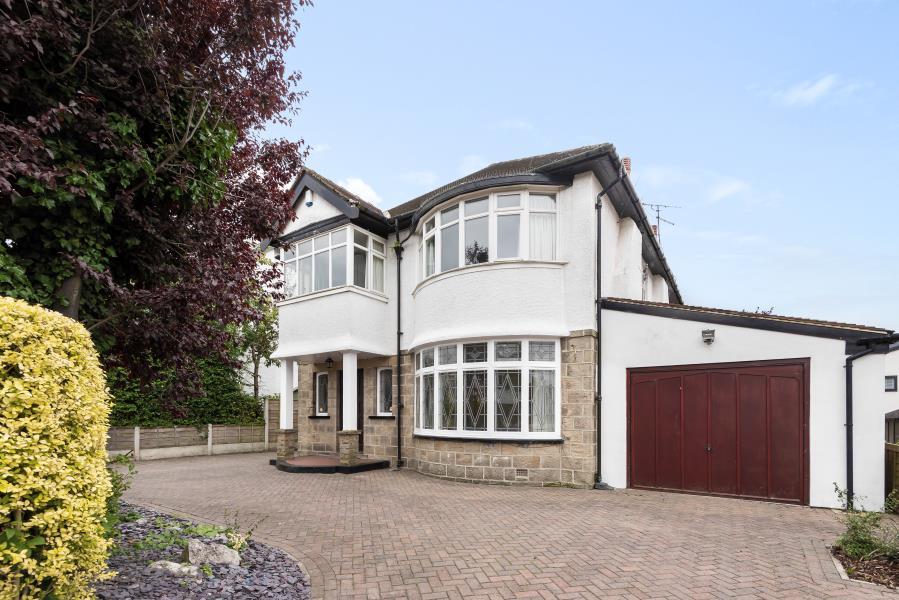 MOORLAND DRIVE, MOORTOWN, LEEDS, LS17... 4 bed detached house £675,000