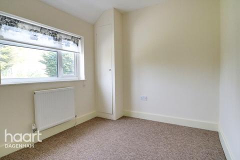 5 Glencoe Drive, Dagenham, RM10 7NS