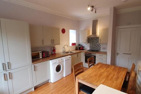 2 bedroom flat to rent, West Castle Road, Merchiston, Edinburgh, EH10