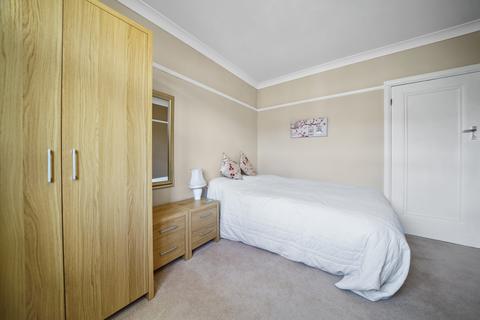 59 Southdown Avenue, London, W7 2AE
