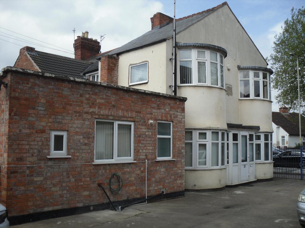 Abbey Lane, Leicester LE4 2 bed detached house £750 pcm (£173 pw)