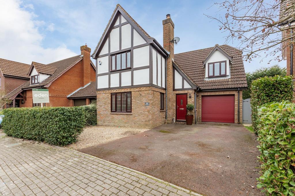 Lambourne Drive, Kings Hill, ME19 5 bed detached house £660,000