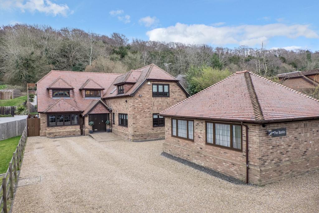 Boxley Road, Walderslade, ME5 4 bed detached house £1,100,000