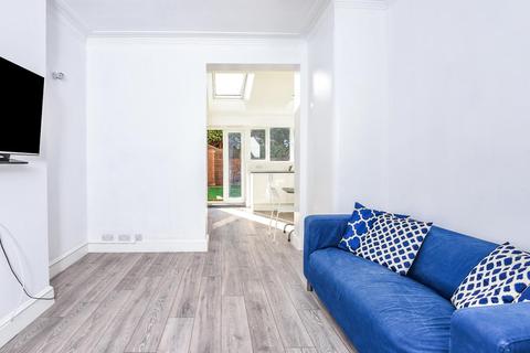 49 Park Avenue, Mitcham, CR4 2ER