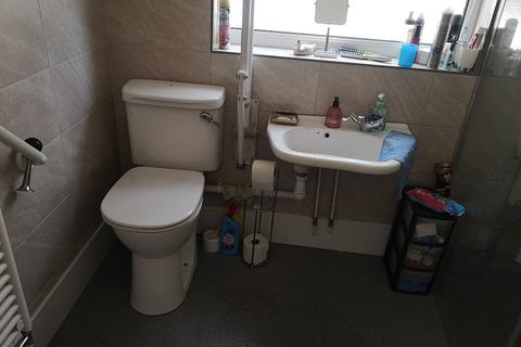 11 Furzeland Drive, Neath, SA10 7UF