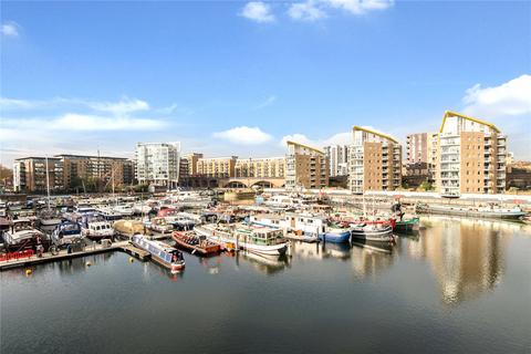 1 bedroom apartment to rent, Victory Place, E14