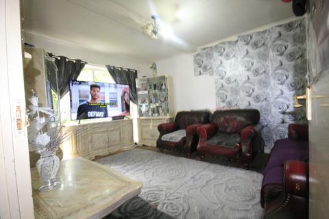 37 Cavalier Close, Romford, RM6 5EJ