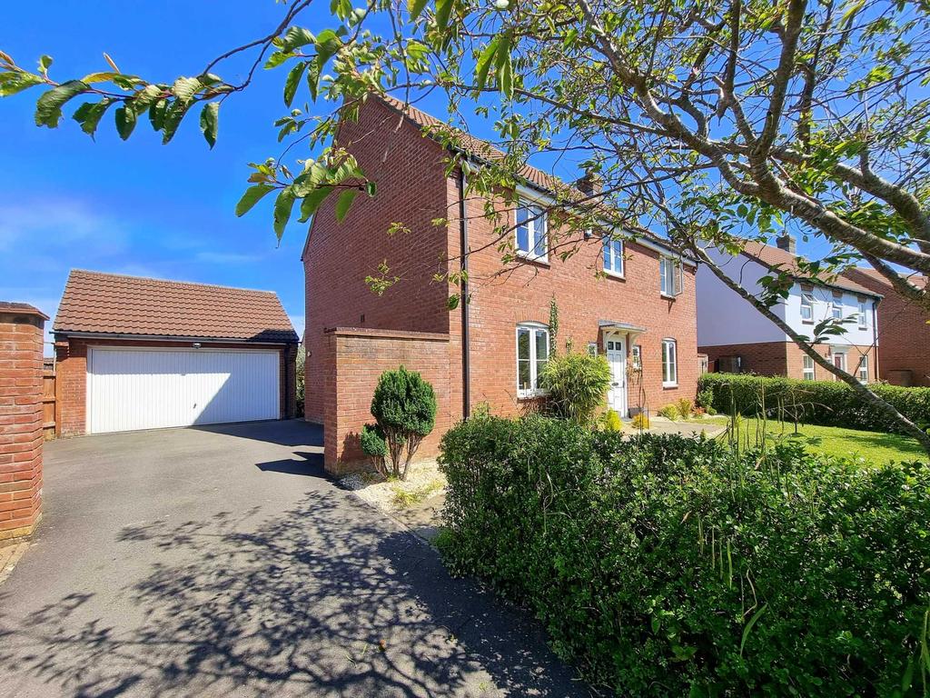 King Alfred Crescent, Northam 4 bed detached house £450,000