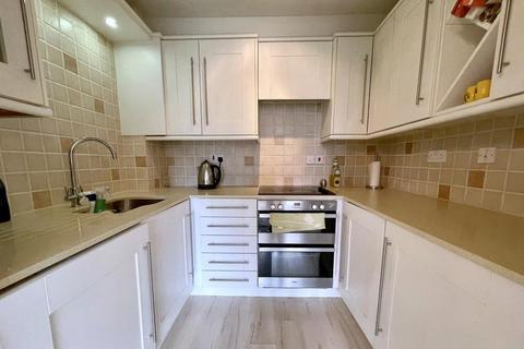 26 Charing Close, Ringwood, BH24 1FA