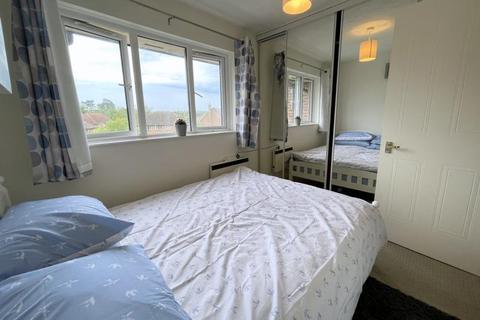 26 Charing Close, Ringwood, BH24 1FA