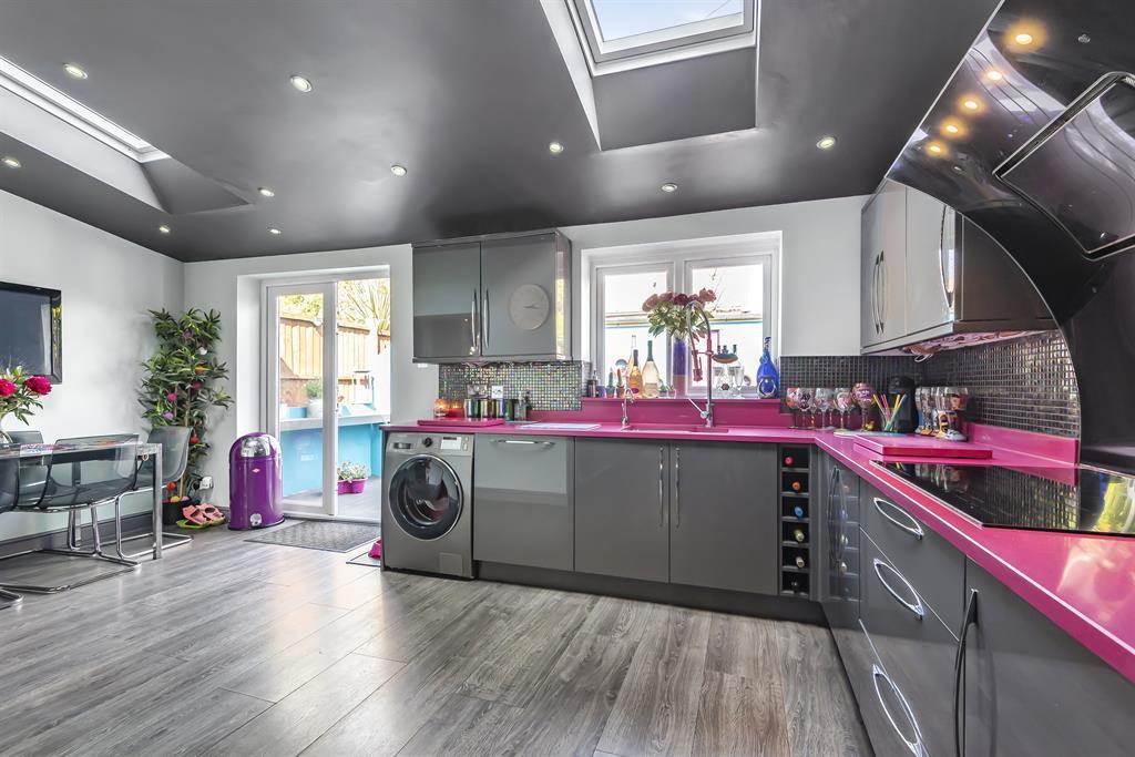 Brookfield Street, Leigh, WN7 1HQ 3 bed semidetached house £265,000