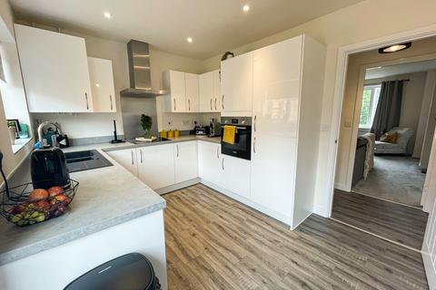 11 Monarch Road, Holmer, Hereford, HR4 9FD
