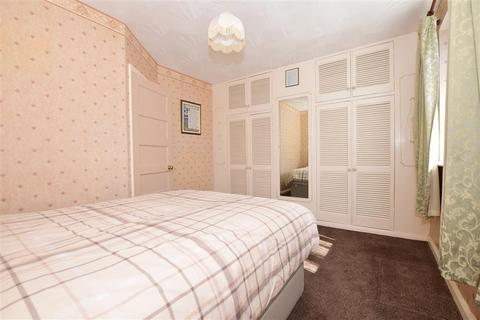 86 Longley Road, Rochester, ME1 2HA