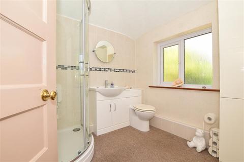 86 Longley Road, Rochester, ME1 2HA