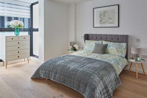 2 bedroom flat for sale - Boot Court, Jeddo Road, London, W12