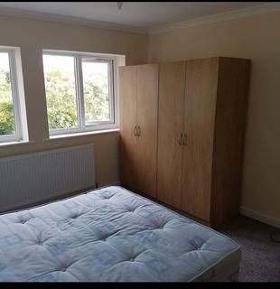 1 bedroom in a house share to rent - Lowlands Avenue, Sutton Coldfield, Birmingham B74