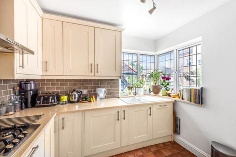 49 Wentworth Road, London, NW11 0RT