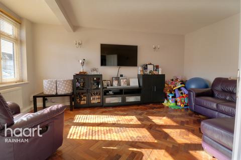 35 Ford Close, Rainham, RM13 7AU
