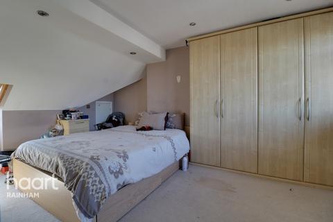 35 Ford Close, Rainham, RM13 7AU