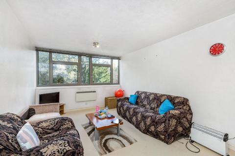7 Holly Tree Close, London, SW19 6EA