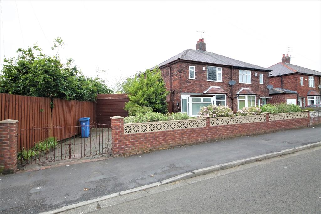 Gilbert Road Whiston L35 3 bed semidetached house £750 pcm (£173 pw)