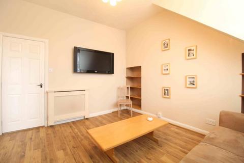 1 bedroom flat to rent, Ashvale Place, Top Floor, AB10
