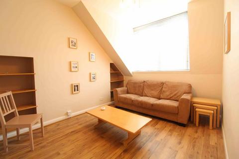 1 bedroom flat to rent, Ashvale Place, Top Floor, AB10