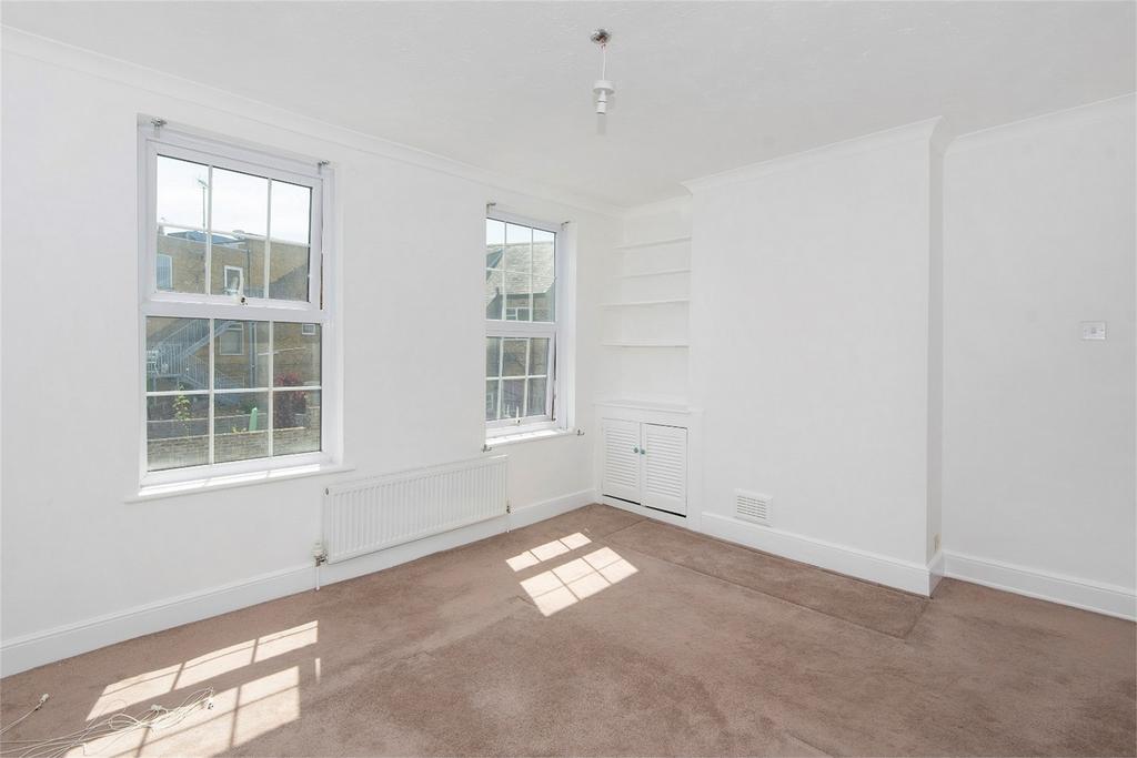 Bank Street, Herne Bay, Kent 2 bed terraced house £247,500