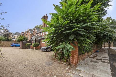 14 bedroom detached house for sale, Richmond upon Thames,  London,  TW9