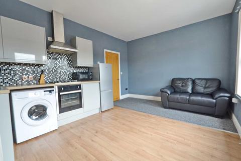 2 bedroom apartment to rent, St Johns Lane, Bedminster